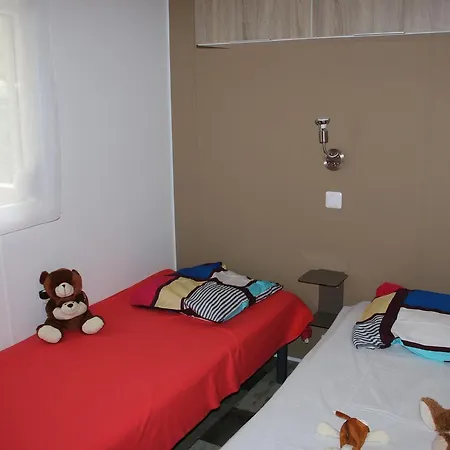 Camping Paradis D'Arvor Campsite Ambon